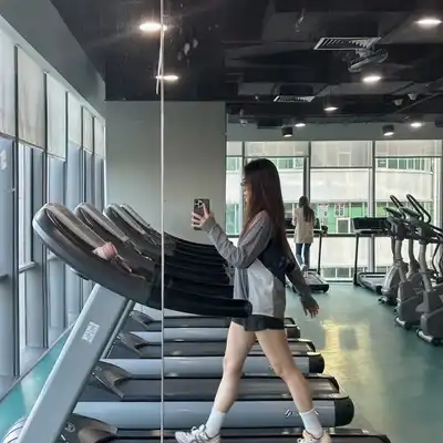 陆凡